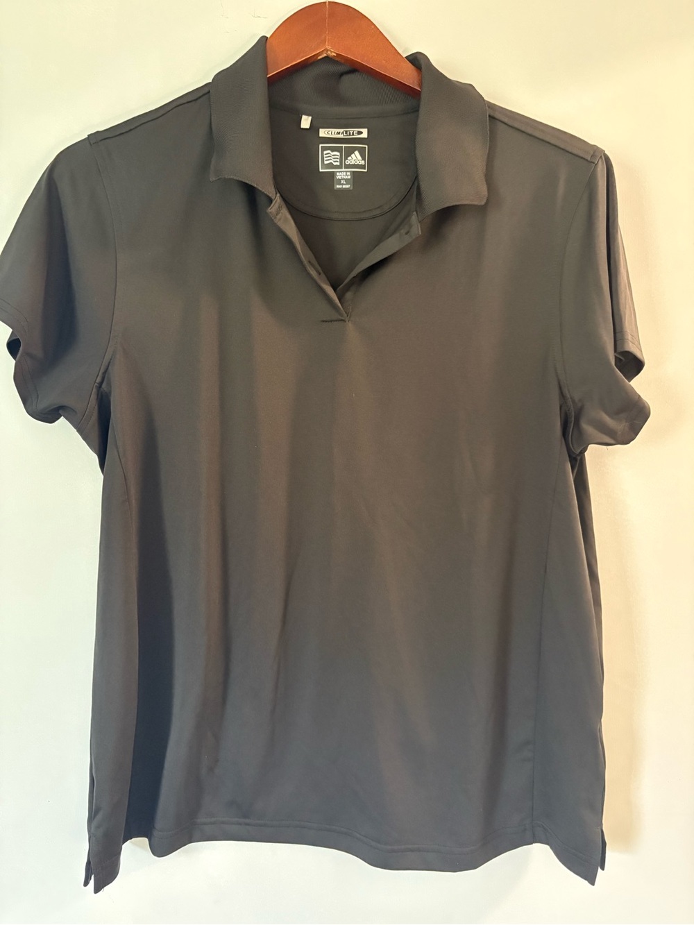 adidas Women’s black golf Short Sleeve Polo
